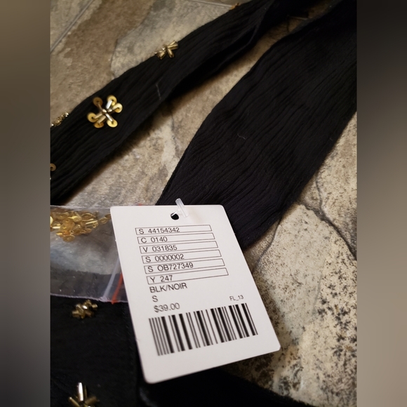 Urban Outfitters Out From Under Black Velvet Set - Picture 6 of 8